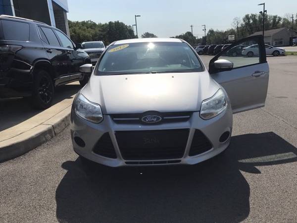 2013 Ford Focus Se - cars & trucks - by dealer - vehicle automotive... for sale in Victor, NY – photo 2