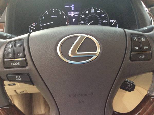 LOW MILES! 2013 Lexus LS460 *FREE WARRANTY* - cars & trucks - by... for sale in Metairie, LA – photo 10