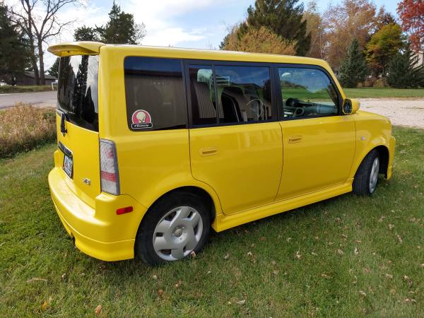 '05 Scion xB - cars & trucks - by owner - vehicle automotive sale for sale in Cedar Falls, IA – photo 2