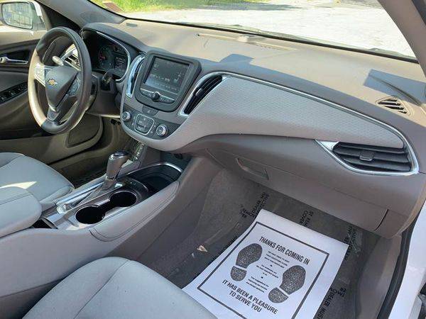 2018 Chevrolet Chevy Malibu LT 4dr Sedan 100% CREDIT APPROVAL! for sale in TAMPA, FL – photo 11