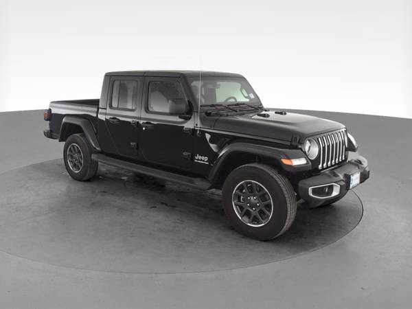 2020 Jeep Gladiator Overland Pickup 4D 5 ft pickup Black - FINANCE -... for sale in Bakersfield, CA – photo 15
