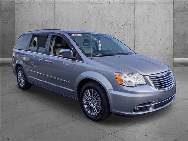 2015 Chrysler Town and Country Touring-L SKU: FR539834 Mini-Van for sale in Columbus, GA – photo 3