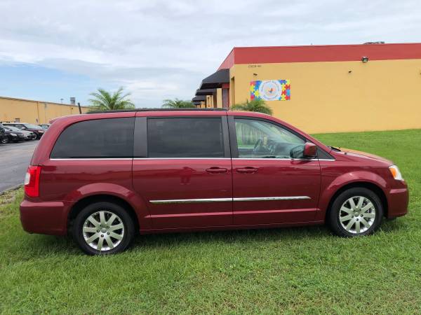 2015 Chrysler Town & Country Excellent Condition - cars & trucks -... for sale in Miami, FL – photo 7