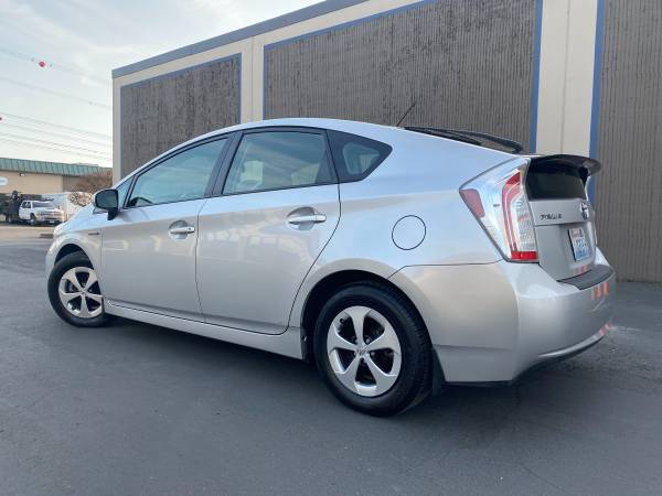 2012 Toyota Prius - - by dealer - vehicle automotive for sale in Auburn, WA – photo 4