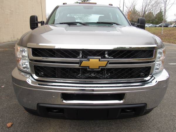 ** 2013 CHEVY SILVERADO 3500 * 4X4 * 27K MILES * LONG BED * DUALLY... for sale in Fort Oglethorpe, AL – photo 8