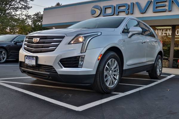 2017 *Cadillac* *XT5* *AWD 4dr Luxury* Radiant Silve - cars & trucks... for sale in Oak Forest, IL – photo 2