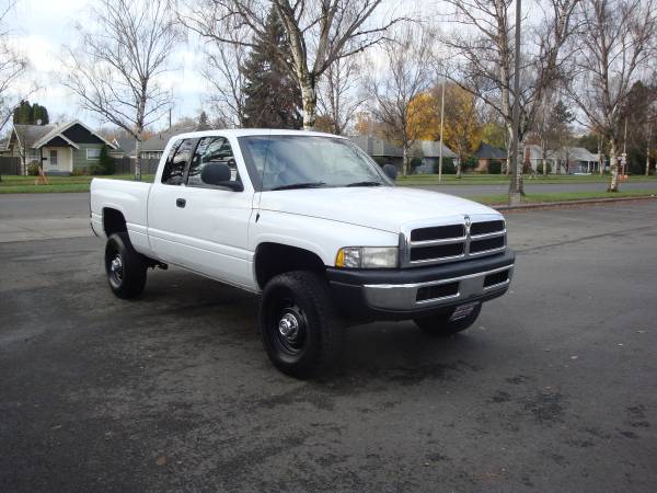 2001 DODGE RAM 2500 QUAD DOOR SHORTBOX 4X4 5.9 GAS V8 AUTO LEATHER... for sale in LONGVIEW WA 98632, OR – photo 9