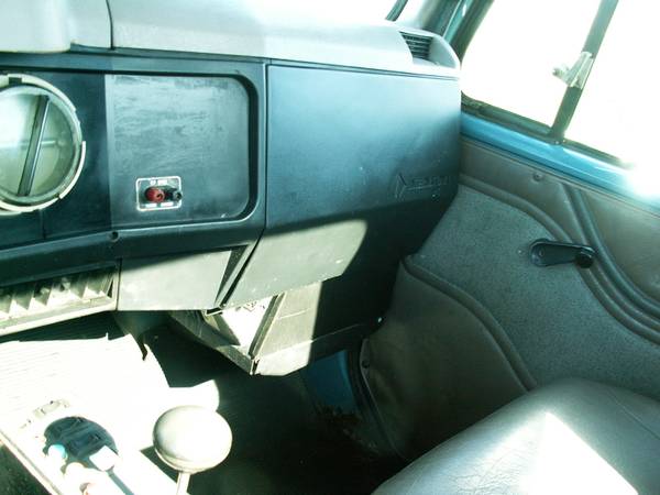 1999 IH 4700 Rollback 21' aluminum bed Century w/ wheellift wrecker for sale in Memphis, IN – photo 15