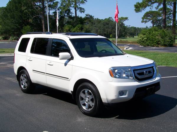 2011 Honda Pilot Touring-NC SUV-NO Accidents-3rd Row-Entertainment-Nav for sale in Wilmington, NC – photo 2