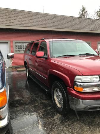 2002 CHEVY SUBURBAN - cars & trucks - by owner - vehicle automotive... for sale in Vienna, OH – photo 2