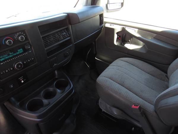 2015 Chevrolet Express Cargo 2500 for sale in Random Lake, WI – photo 11