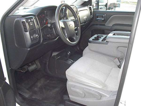2016 CHEVROLET SILVERADO 3500 CREW CAB LONG BED 4X4 6.0 GAS CLEAN! -... for sale in Cincinnati, OH – photo 17