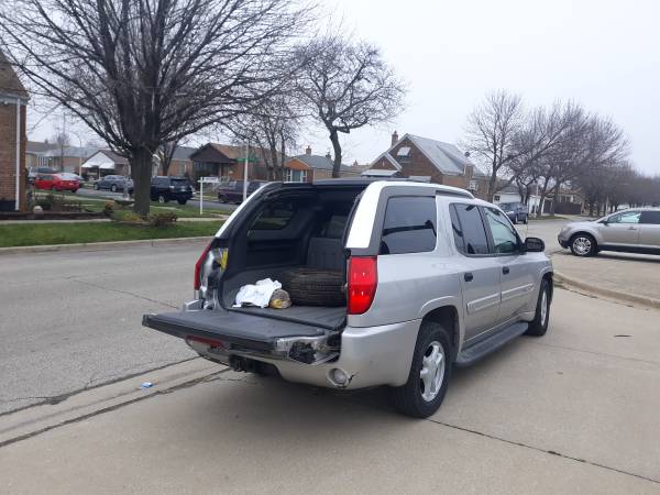 2004 GMC envoy xuv special edition 4x4 v6 - cars & trucks - by owner... for sale in Chicago, IL – photo 7