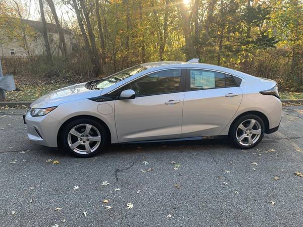 Take a look at this 2018 Chevrolet Volt-eastern CT - cars & trucks -... for sale in New London, CT – photo 4