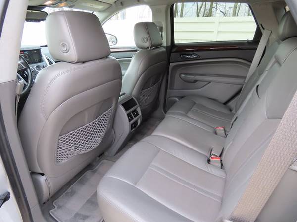2011 Caddy Cadillac SRX Luxury Collection suv Silver for sale in Ankeny, IA – photo 10