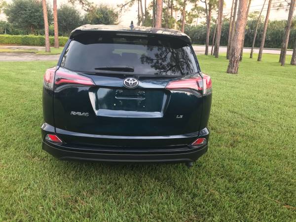 2018 Toyota RAV4 - cars & trucks - by owner - vehicle automotive sale for sale in Lake Worth, FL – photo 10