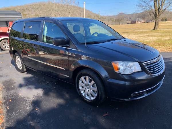 2014 CHRYSLER TOWN AND COUNTRY LIMITED: LOADED - - by for sale in Woodbury, TN – photo 17