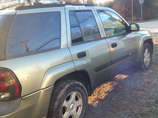 2003 Chevy Trailblazer - cars & trucks - by owner - vehicle... for sale in South Glens Falls, NY – photo 4
