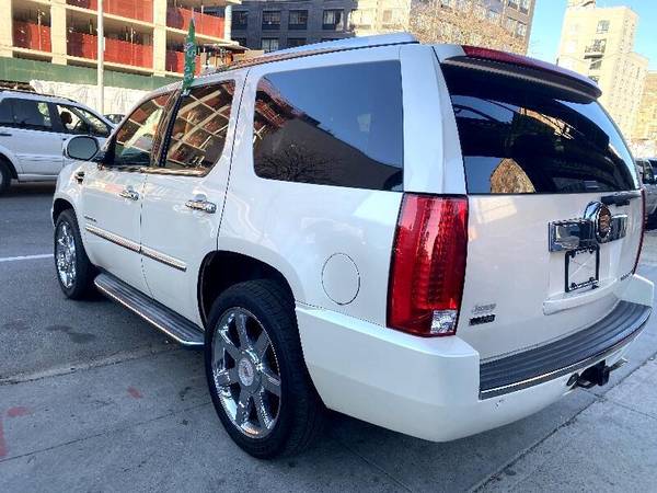 2012 Cadillac Escalade AWD Luxury - EVERYONES APPROVED! - cars & for sale in Brooklyn, NY – photo 7