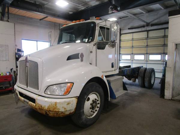 2011 Kenworth T370 - - by dealer - vehicle automotive for sale in Brockton, MA – photo 2