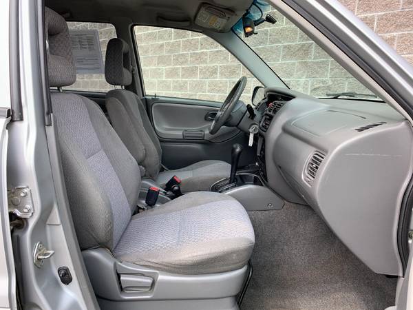 2003 Chevy Chevrolet Tracker Base hatchback Silver Leaf Metallic -... for sale in Jerome, ID – photo 18