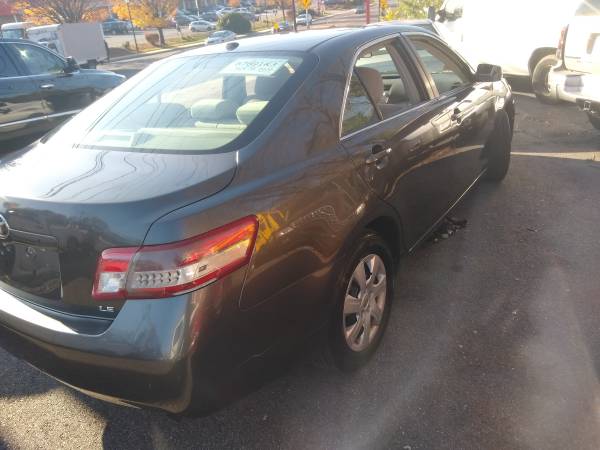 2010 Toyota Camry SE - cars & trucks - by owner - vehicle automotive... for sale in Owings Mills, MD – photo 2