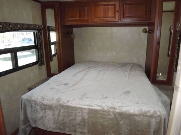2012 Cruiser RV Viewfinder 24SD - - by dealer for sale in East Berlin, PA – photo 9