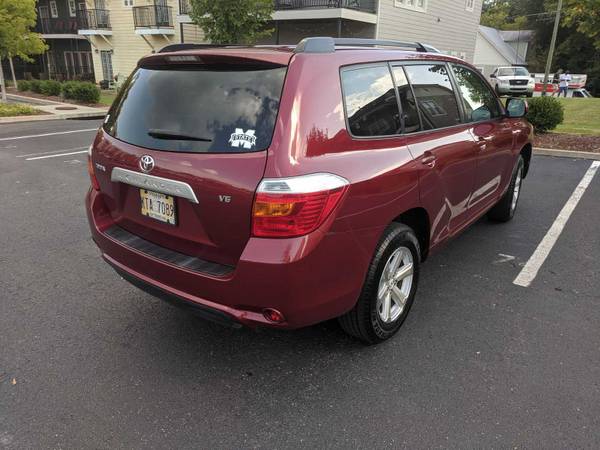 2008 Toyota Highlander - Leather - 3rd Row - Clean for sale in Starkville, MS – photo 5