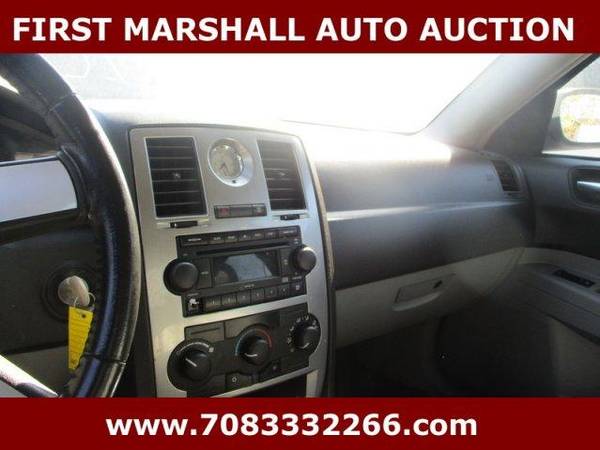 2006 Chrysler 300 Touring - Auction Pricing - - by for sale in Harvey, IL – photo 5