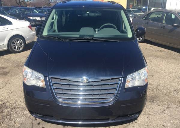 2009 Chrysler Town Country Touring for sale in Eastpointe, MI – photo 7