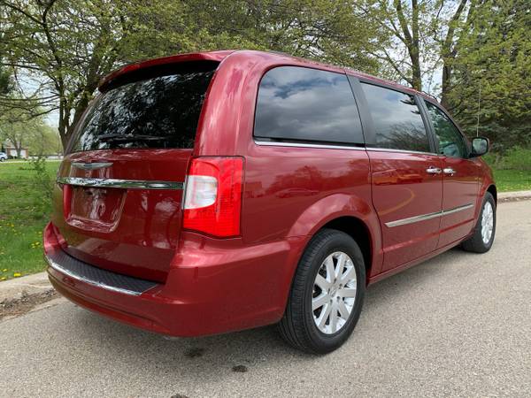 2016 Chrysler Town Country 4dr Wgn Touring - - by for sale in Flint, MI – photo 6