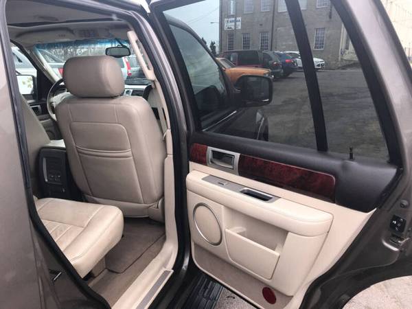 03 LINCOLN NAVIGATOR - - by dealer - vehicle for sale in milwaukee, WI – photo 17