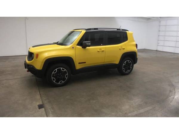 2017 Jeep Renegade 4x4 4WD Trailhawk SUV - cars & trucks - by dealer... for sale in Coeur d'Alene, MT – photo 5