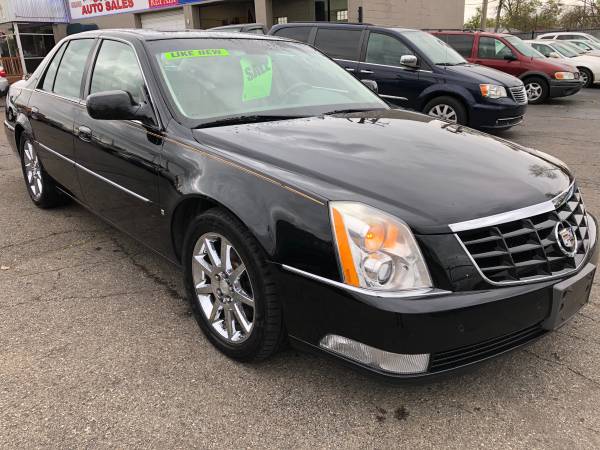 Cadillac DTS Performance SUPER CLEAN - - by dealer for sale in Detroit, MI – photo 7