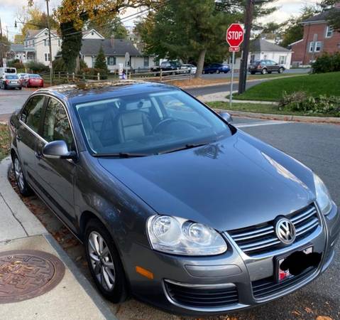 2010 VW Jetta - Great Condition - cars & trucks - by owner - vehicle... for sale in Silver Spring, District Of Columbia – photo 5