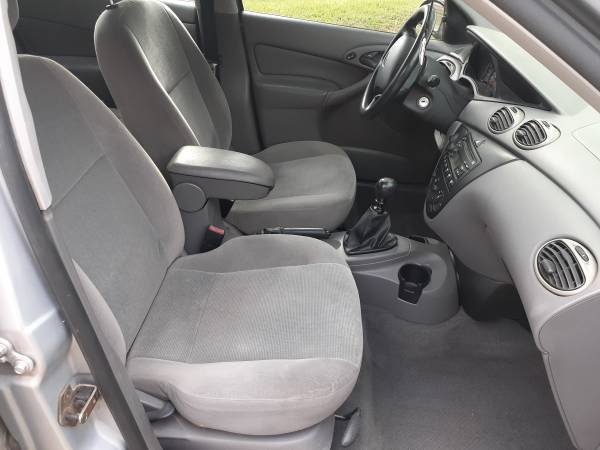 Ford Focus 5 speed manual shift 78k miles - cars & trucks - by owner... for sale in Cape Coral, FL – photo 8