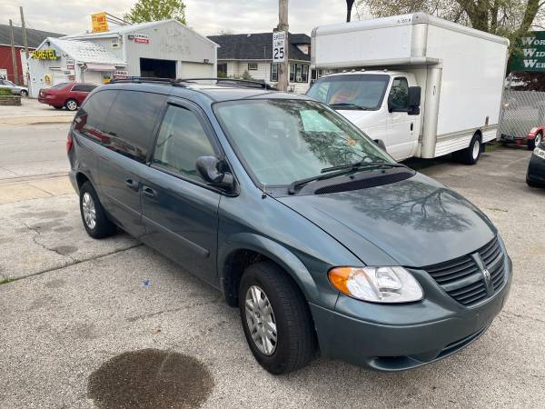 2006 Dodge CLEAN Grand caravan - - by dealer - vehicle for sale in Hammond, IL – photo 2
