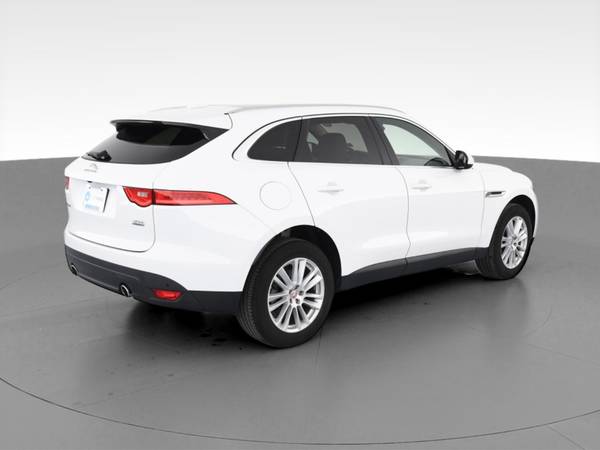 2018 Jag Jaguar FPACE 35t Prestige Sport Utility 4D suv White - -... for sale in Pittsburgh, PA – photo 11