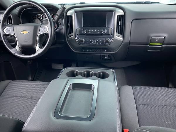 2018 Chevy Chevrolet Silverado 1500 Crew Cab LT Pickup 4D 5 3/4 ft -... for sale in Detroit, MI – photo 22