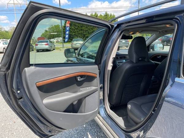 2010 Volvo XC70 - I6 Navigation, Sunroof, Heated Leather, Books for sale in Dagsboro, DE 19939, MD – photo 12