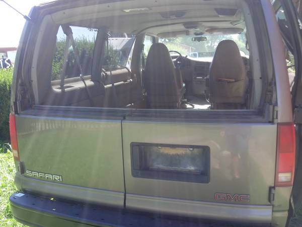 Safari / Astro van minivan - cars & trucks - by owner - vehicle... for sale in Rising Sun, OH – photo 13