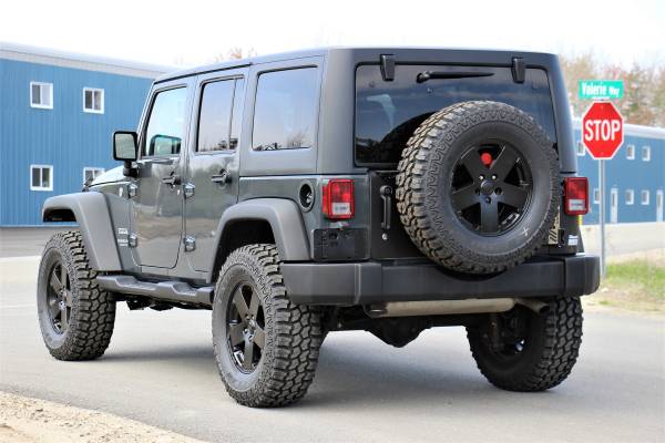 2017 JEEP WRANGLER UNLIMITED SPORT 4X4 89k Auto 5 NEW Tires Lift for sale in Hampstead, MA – photo 3