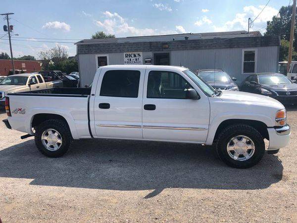 2005 GMC Sierra 1500 SLE 4dr Crew Cab 4WD SB for sale in Lancaster, OH – photo 4