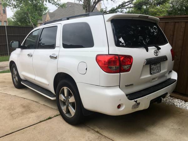 2008 Toyota Sequoia Limited 5 7L RWD, White on Tan, Rear DVD, NICE for sale in Garland, TX – photo 4