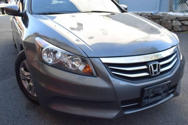 *2012* *Honda* *Accord* *SE 4dr Sedan* - cars & trucks - by dealer -... for sale in Paterson, CT – photo 2