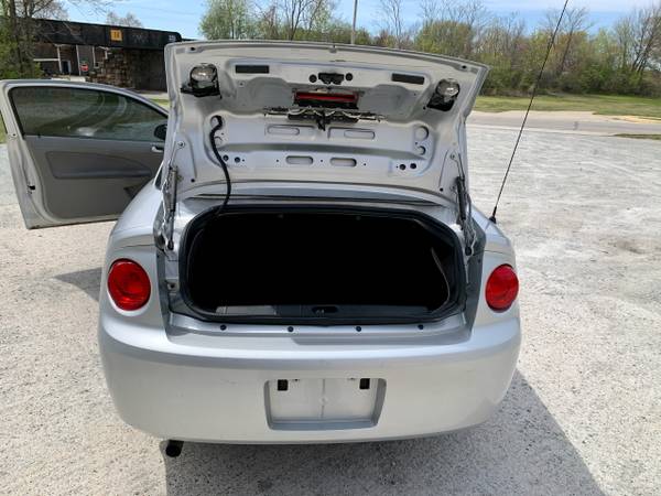 2009 Chevrolet Cobalt LS Coupe - - by dealer - vehicle for sale in Warsaw, IN – photo 9