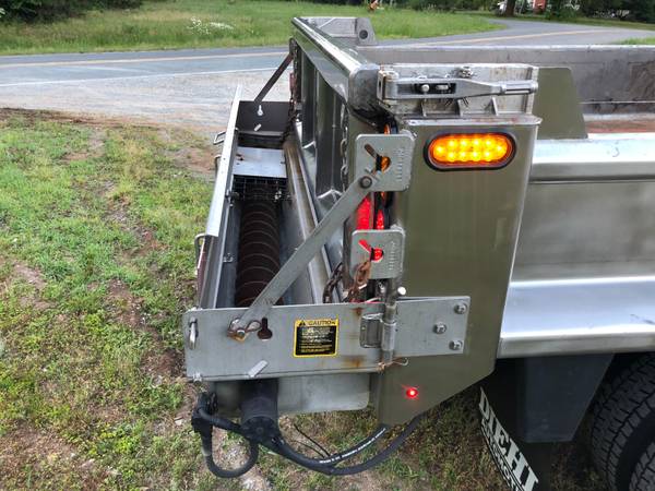 2018 Ram 5500 Dump Truck DIESEL 4x4 - - by dealer for sale in Peachland, VA – photo 22