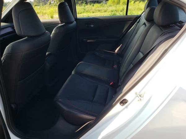 2017 Honda Accord Sport Special Edition sedan White for sale in Jonesboro, AR – photo 5