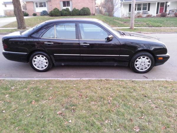 99 Mercedes Benz E320 4Matic 4WD HID Headlights Leather Moon... for sale in Lansing, MI – photo 7