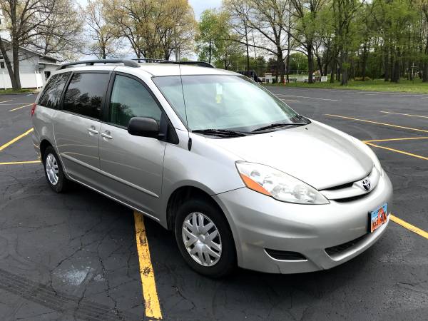 2006 Toyota Sienna for sale in Granger , IN – photo 5